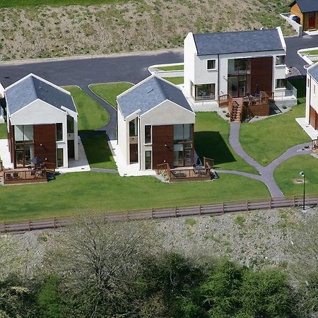 Castle Quay Villa Ballinadee Esterno foto